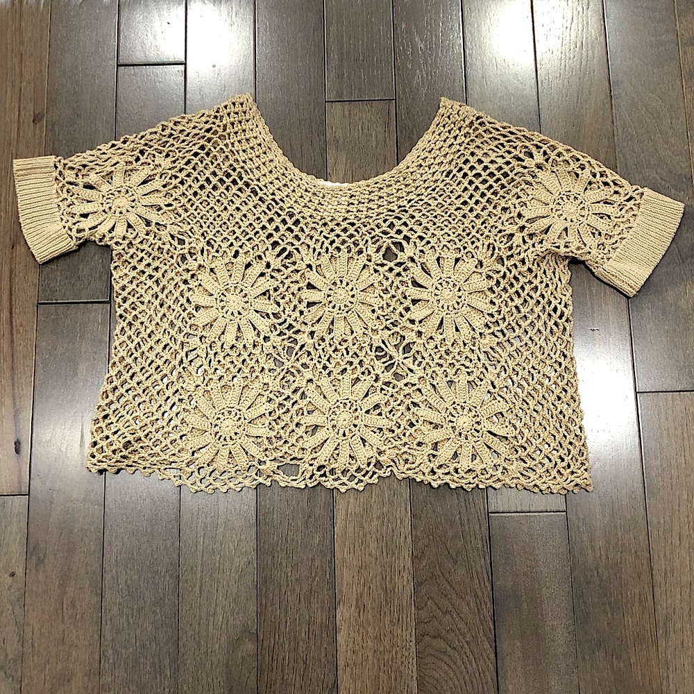 Short Sleeve Crochet Crop Top Festival Sweater - Beige - Size Small